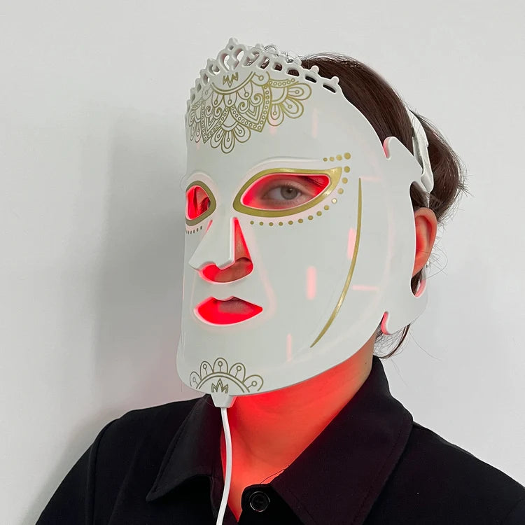 led light face mask